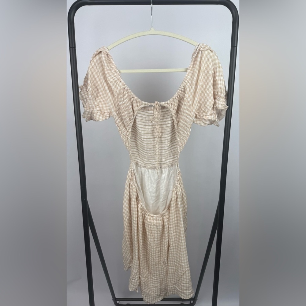Rachel Parcell Tan Gingham Smocked Mini Dress Open Back Puff Sleeve Size L NWT - Picture 3 of 5